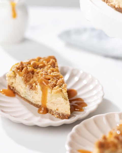 Apple Crumble Cheesecake