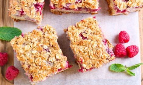 Berry Oat Slice