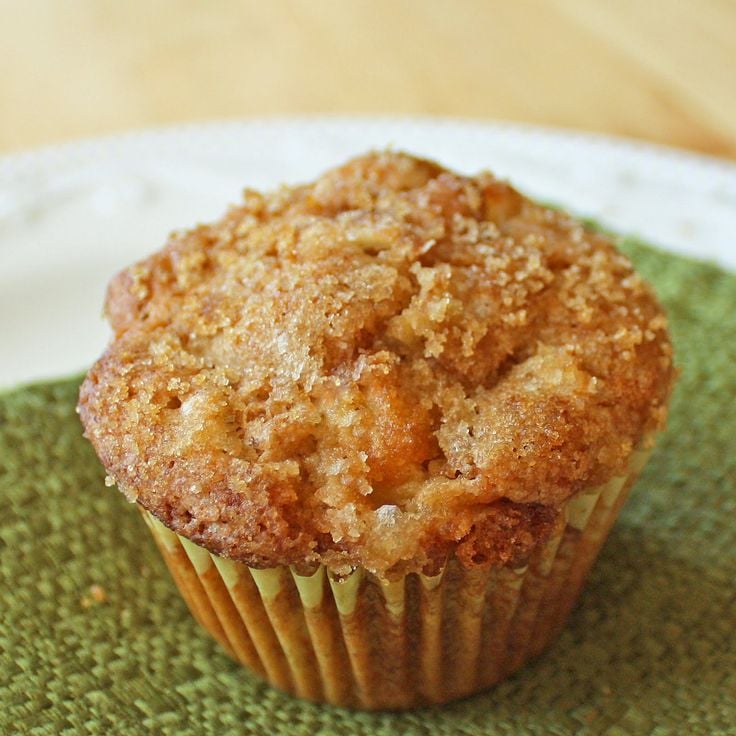 Moist Apple Muffins